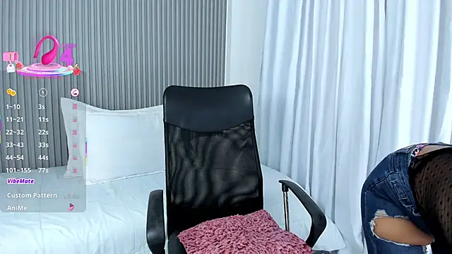 Snapshot of nayelii_d chatting on 04.08.26 nayelii d online show from 04.08.26