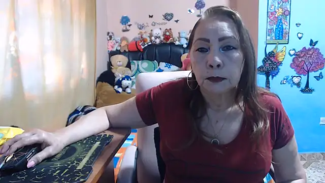Snapshot of milfeddy_ chatting on 06.18.26 milfeddy online show from 06.18.26