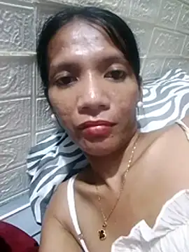 Snapshot of SofiaLibreTs chatting on 10.26.25 SofiaLibreTs online show from 10.26.25