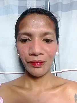 Snapshot of SofiaLibreTs chatting on 12.19.25 SofiaLibreTs online show from 12.19.25