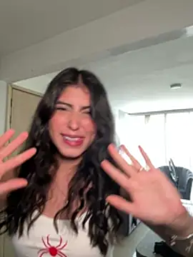 Gaby zahir  online show from 12.23.24