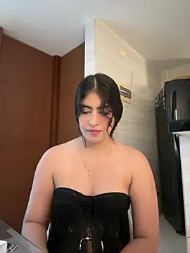 Gaby zahir  online show from 01.18.25