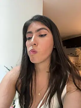 Gaby zahir  online show from 02.01.25