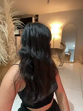 Gaby zahir  online show from 03.17.25