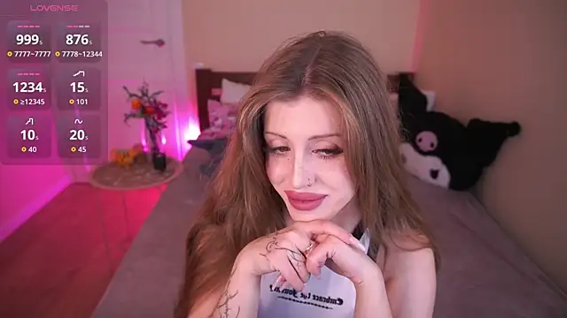 PenellopaRaw online show from 11.28.25