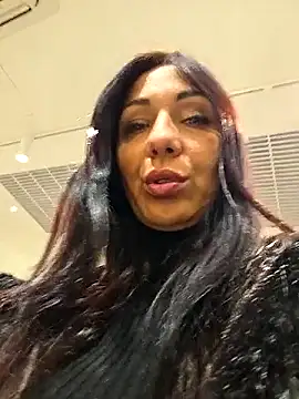 LeticiaWoods online show from 11.27.25