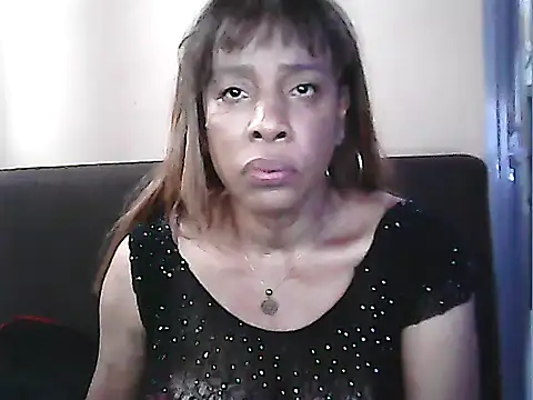 Snapshot of RoosePaarker chatting on 02.21.25 RoosePaarker online show from 02.21.25