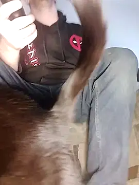 Snapshot of TaylorBlaze chatting on 12.24.24 TaylorBlaze online show from 12.24.24