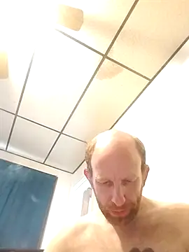 Snapshot of TaylorBlaze chatting on 11.01.25 TaylorBlaze online show from 11.01.25