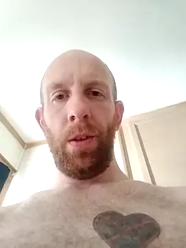 Snapshot of TaylorBlaze chatting on 02.07.26 TaylorBlaze online show from 02.07.26