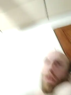 Snapshot of TaylorBlaze chatting on 02.18.26 TaylorBlaze online show from 02.18.26