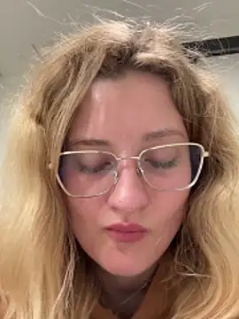 MileySummer online show from 04.09.26