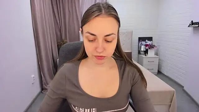 Snapshot of JessicaNickson chatting on 12.26.24 JessicaNickson online show from 12.26.24