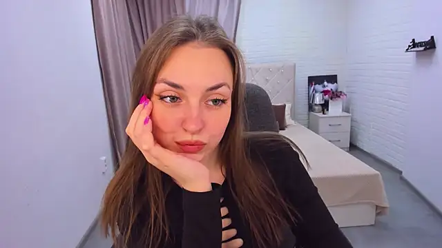 Snapshot of JessicaNickson chatting on 01.08.25 JessicaNickson online show from 01.08.25