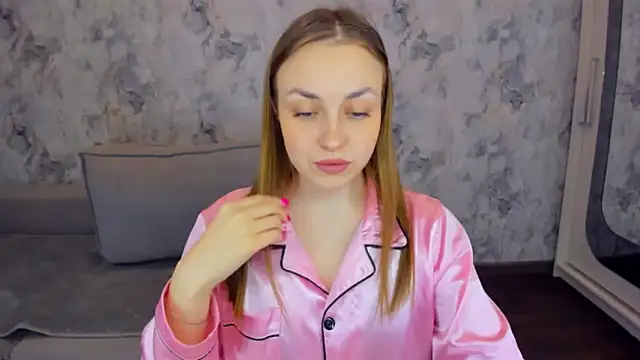 Snapshot of JessicaNickson chatting on 02.17.25 JessicaNickson online show from 02.17.25