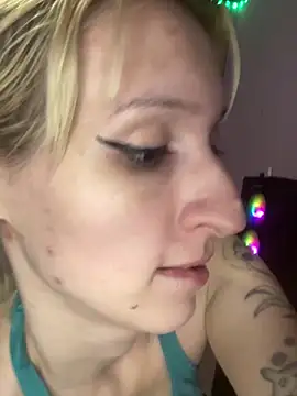 Snapshot of bunnydark00 chatting on 01.06.26 bunnydark00 online show from 01.06.26