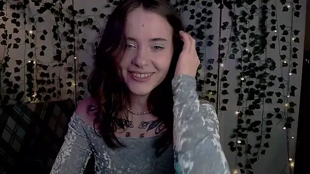 risha laas online show from 04.30.26