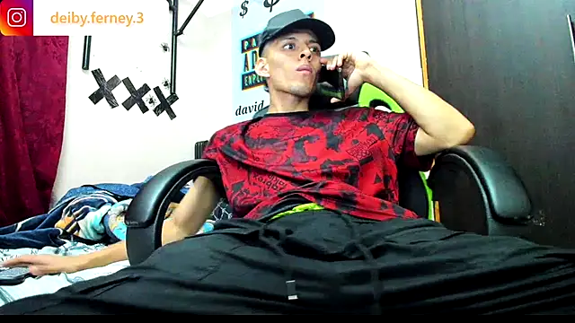 Snapshot of davidlatin66 chatting on 01.28.25 davidlatin66 online show from 01.28.25