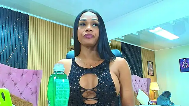 Snapshot of BARBIE_BROWNN chatting on 06.21.26 BARBIE BROWNN online show from 06.21.26