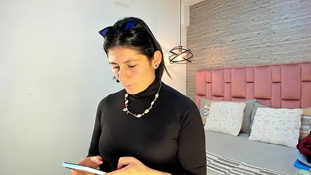 SarahDeyvis online show from 01.30.25