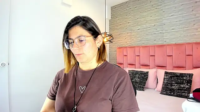 SarahDeyvis online show from 09.29.25