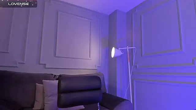 EveBensonX online show from 02.05.25