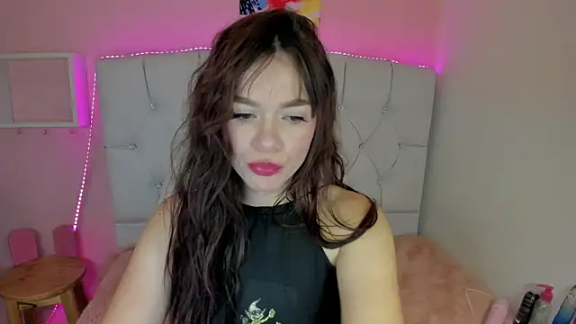 18candys online show from 02.19.25