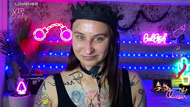 Cool Freak  online show from 02.27.26