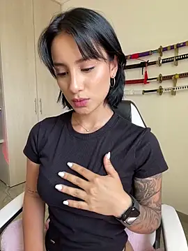 Snapshot of Ale_Lewis chatting on 12.03.24 Ale Lewis online show from 12.03.24