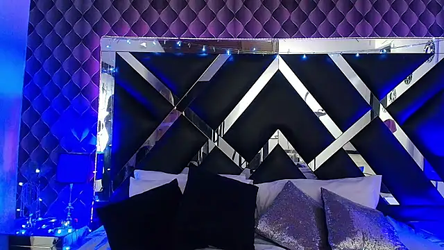 victoriaa lee  online show from 04.06.26