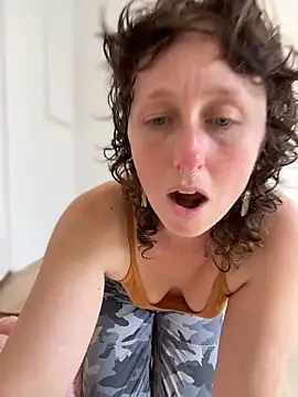 mossy kiss online show from 03.31.26