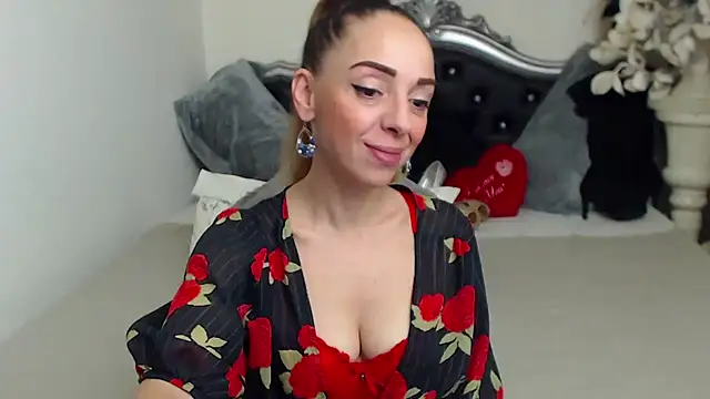 AylyneRichards online show from 11.03.25