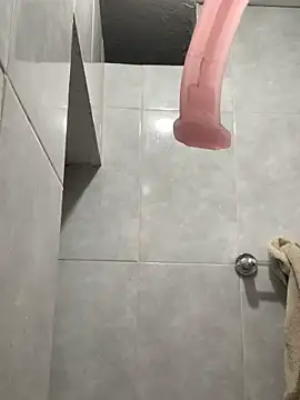 Snapshot of gabiTetas chatting on 12.15.24 gabiTetas online show from 12.15.24