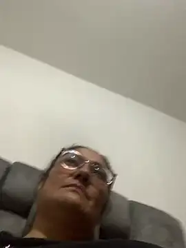 Snapshot of gabiTetas chatting on 01.10.25 gabiTetas online show from 01.10.25