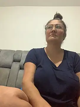 Snapshot of gabiTetas chatting on 01.14.25 gabiTetas online show from 01.14.25