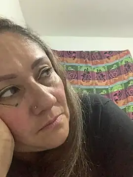 Snapshot of gabiTetas chatting on 01.17.25 gabiTetas online show from 01.17.25