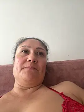 Snapshot of gabiTetas chatting on 09.15.25 gabiTetas online show from 09.15.25