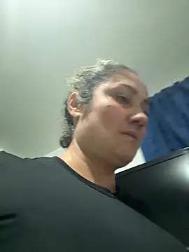 Snapshot of gabiTetas chatting on 09.16.25 gabiTetas online show from 09.16.25