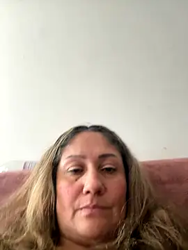 Snapshot of gabiTetas chatting on 09.22.25 gabiTetas online show from 09.22.25