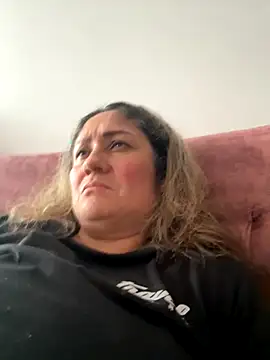 Snapshot of gabiTetas chatting on 10.19.25 gabiTetas online show from 10.19.25