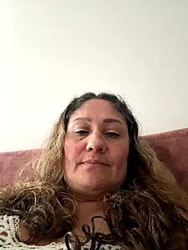 Snapshot of gabiTetas chatting on 11.11.25 gabiTetas online show from 11.11.25