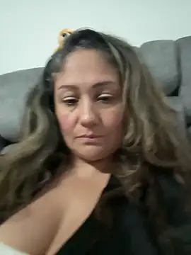 Snapshot of gabiTetas chatting on 02.20.26 gabiTetas online show from 02.20.26