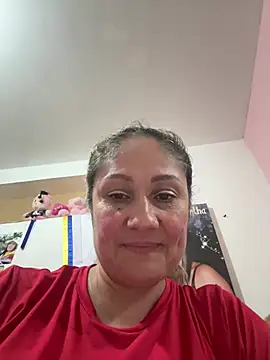 Snapshot of gabiTetas chatting on 05.28.26 gabiTetas online show from 05.28.26