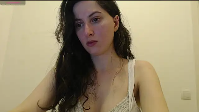 Snapshot of _Hot_Lady_ chatting on 04.20.26 Hot Lady online show from 04.20.26