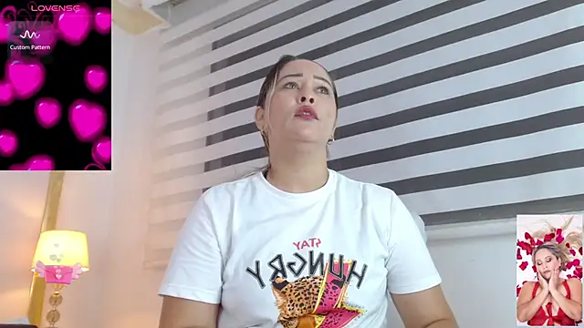 Snapshot of WANDAFOXX1 chatting on 02.13.25 WANDAFOXX1 online show from 02.13.25