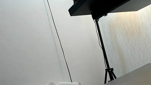 Snapshot of sarita_loven chatting on 05.27.26 sarita loven online show from 05.27.26