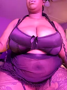 Snapshot of _Ruby_Shy chatting on 11.04.25 Ruby Shy online show from 11.04.25