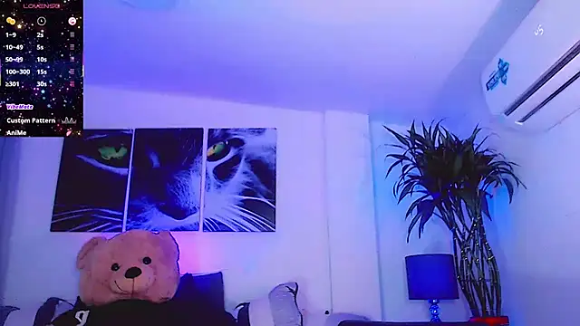 Snapshot of Sophiesweet5 chatting on 02.02.26 Sophiesweet5 online show from 02.02.26