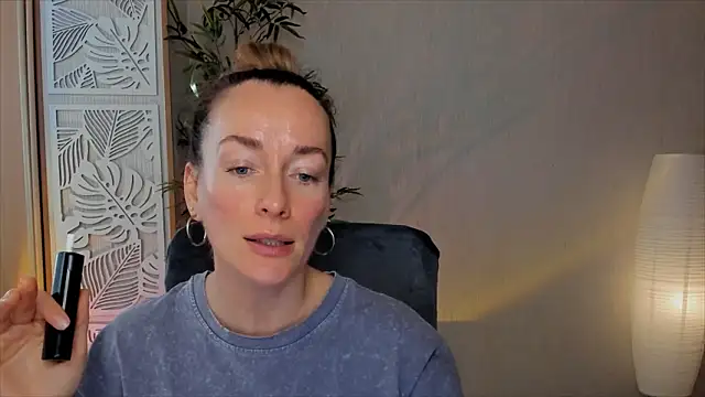 Snapshot of RebeccaMartinez chatting on 02.23.26 RebeccaMartinez online show from 02.23.26