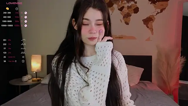 AuroraMari online show from 12.22.24